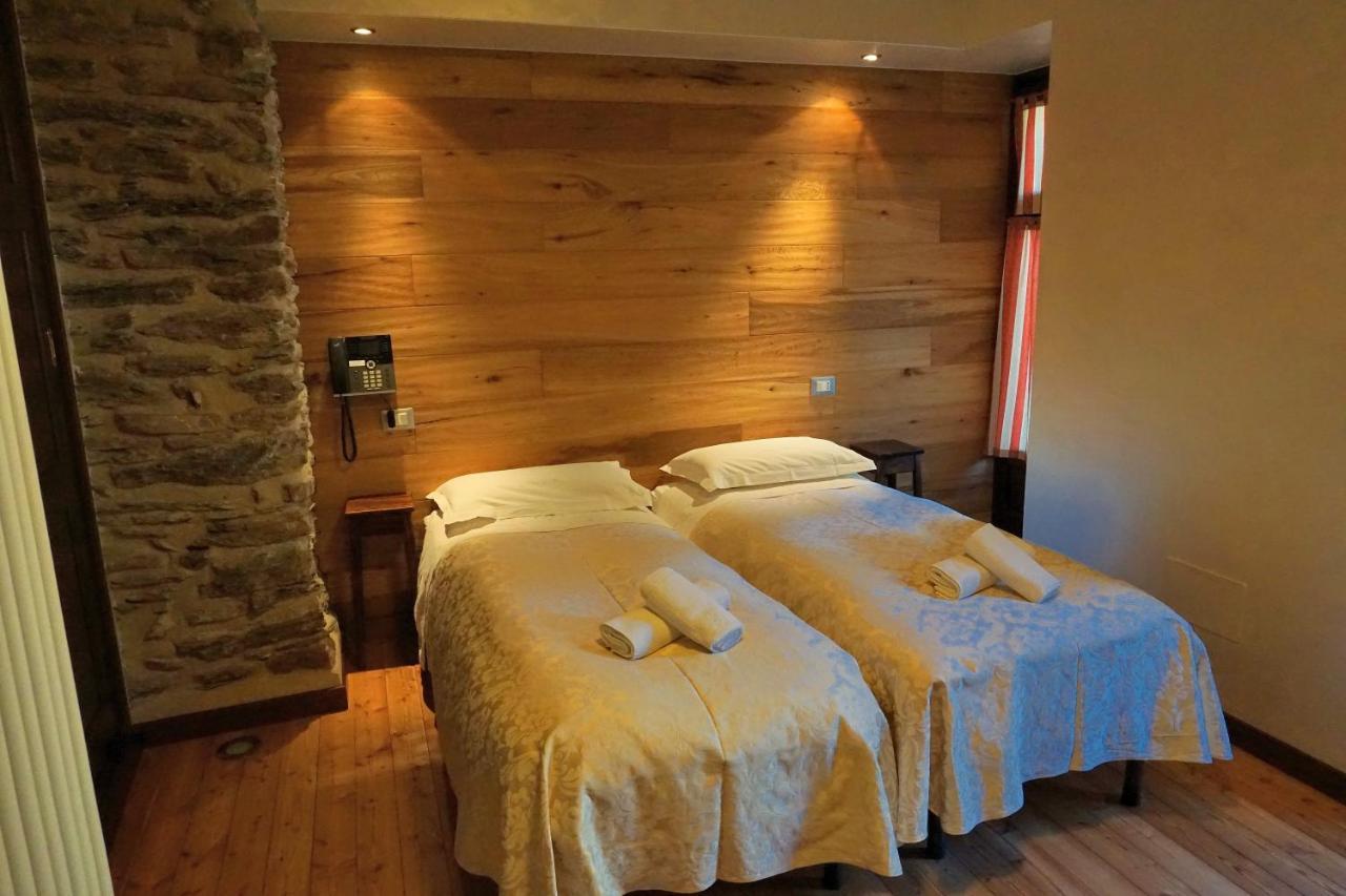 Pensione Albergo Diffuso Ceaglio Valle Maira Marmora Exterior foto